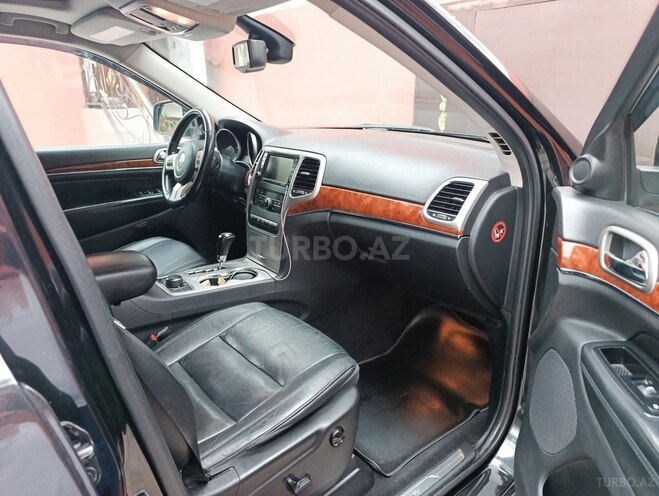 Jeep Grand Cherokee 2012, 183,000 km - 3.6 l - Quba
