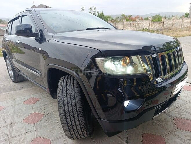 Jeep Grand Cherokee 2012, 183,000 km - 3.6 l - Quba