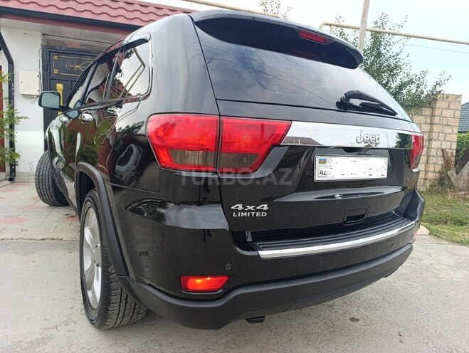 Jeep Grand Cherokee 2012, 183,000 km - 3.6 l - Quba