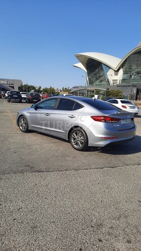 Hyundai Elantra 2016, 260,714 km - 2.0 l - Bakı
