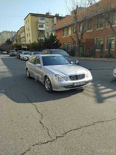 Mercedes E 240 2002, 243,800 km - 2.6 l - Bakı