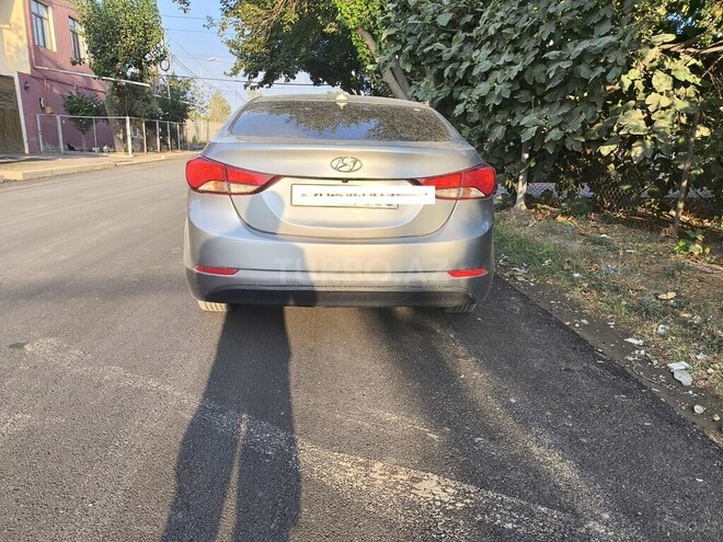 Hyundai Elantra 2015, 62,833 km - 1.8 л - Gəncə