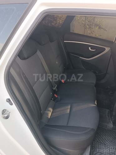 Hyundai i30 2016, 277,000 km - 1.6 л - Bakı
