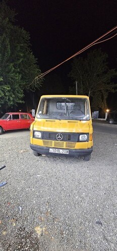 Mercedes 208 D 1994, 480,000 km - 2.3 л - Ağdam