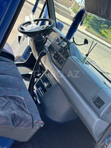 Mercedes Sprinter 208 1999, 653,300 km - 2.9 l - Göygöl