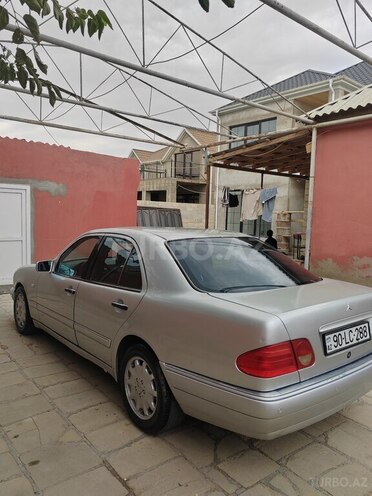 Mercedes E 200 1997, 325,000 km - 2.0 l - Bakı