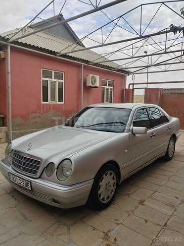 Mercedes E 200 1997, 325,000 km - 2.0 l - Bakı