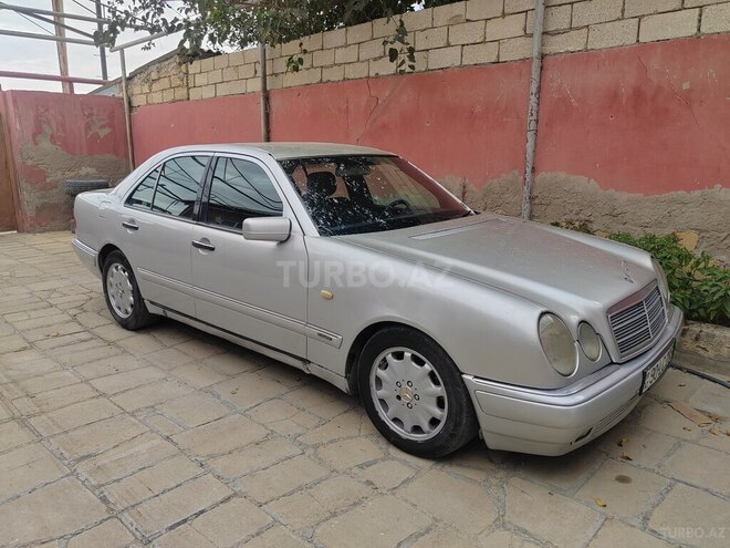 Mercedes E 200 1997, 325,000 km - 2.0 l - Bakı