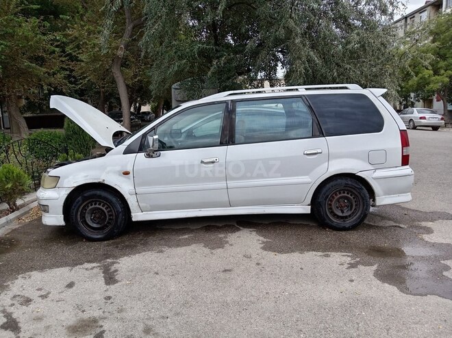 Mitsubishi Chariot 2001, 450,000 km - 2.4 l - Sumqayıt