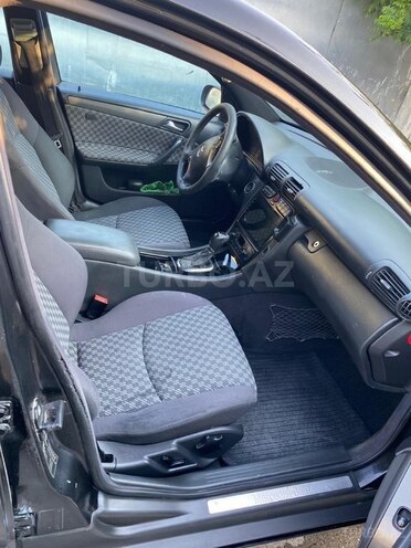 Mercedes C 230 2000, 215,235 km - 1.8 l - Bakı