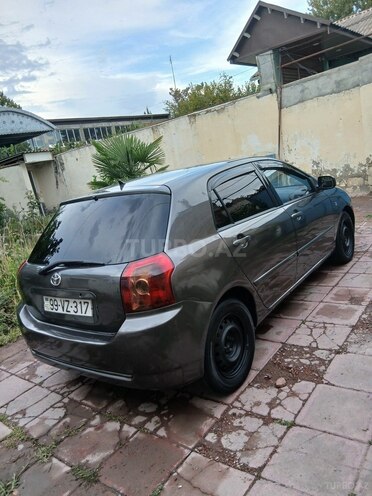 Toyota Corolla 2004, 308,000 km - 1.4 l - Yevlax