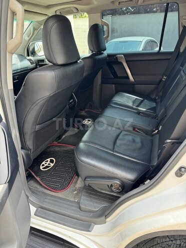 Toyota Land Cruiser Prado 2010, 255,000 km - 2.7 l - Bakı