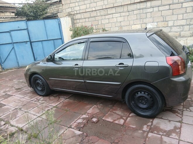 Toyota Corolla 2004, 308,000 km - 1.4 l - Yevlax