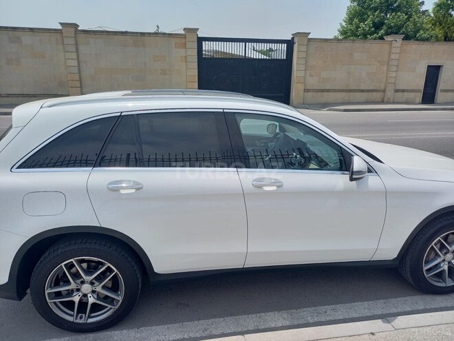 Mercedes GLC 300 4MATIC 2016, 225,308 km - 2.0 l - Bakı