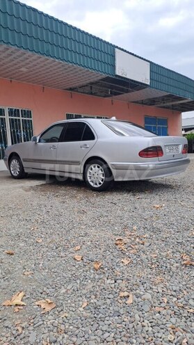 Mercedes E 270 2001, 305,000 km - 2.7 l - Tərtər