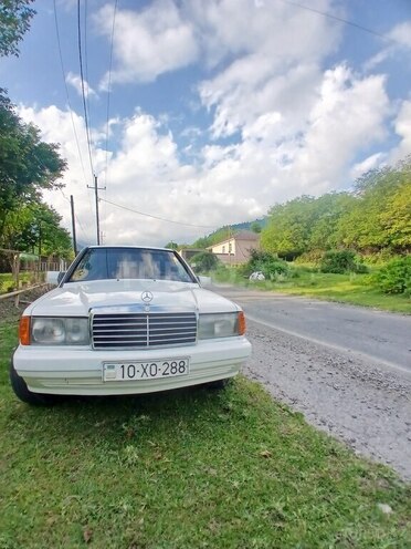 Mercedes 190 1989, 750,000 km - 2.0 l - Mingəçevir