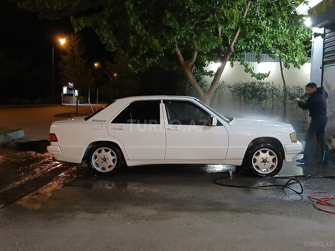 Mercedes 190 1989, 750,000 km - 2.0 l - Mingəçevir