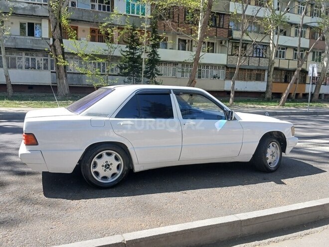 Mercedes 190 1989, 750,000 km - 2.0 l - Mingəçevir