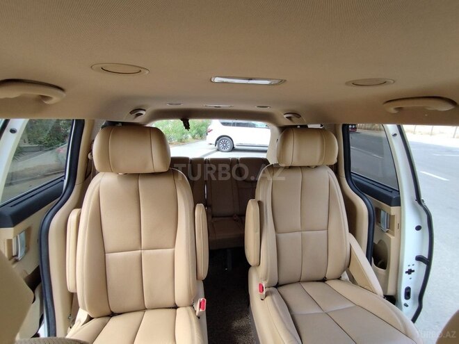 Kia Carnival 2015, 235,000 km - 2.2 l - Bakı