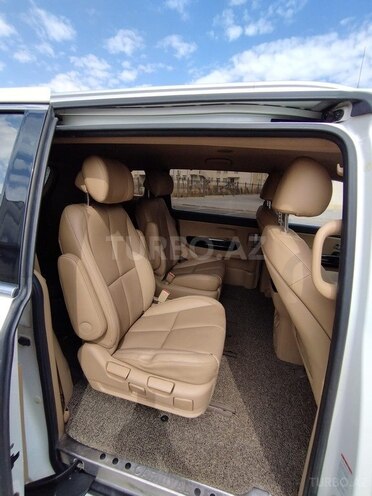Kia Carnival 2015, 235,000 km - 2.2 l - Bakı