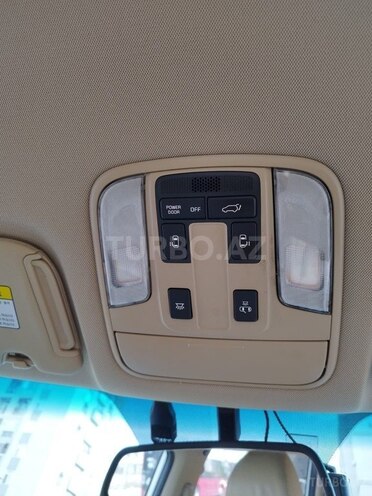 Kia Carnival 2015, 235,000 km - 2.2 l - Bakı
