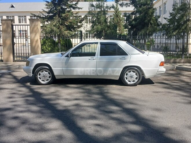 Mercedes 190 1989, 750,000 km - 2.0 l - Mingəçevir