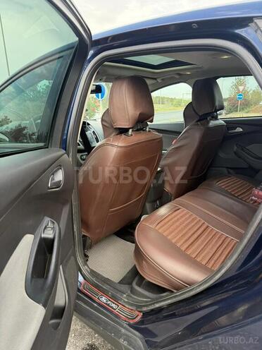 Ford Focus 2013, 218,000 km - 1.6 л - Bakı