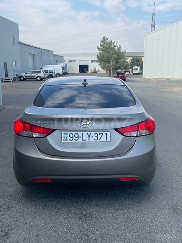 Hyundai Elantra 2012, 215,854 km - 1.8 l - Bakı