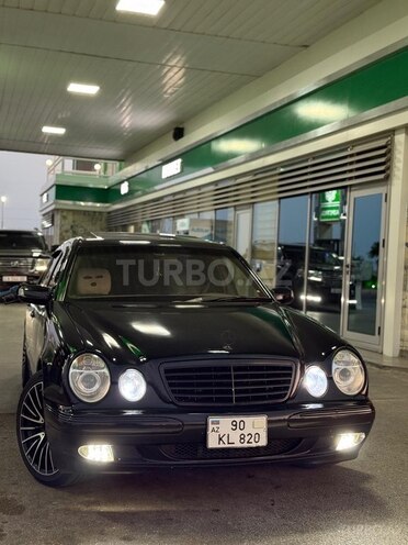 Mercedes E 320 2001, 420,000 km - 3.2 l - Bakı