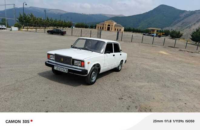LADA (VAZ) 2107 2009, 186,000 km - 1.6 л - Gəncə