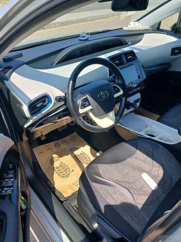 Toyota Prius 2016, 297,000 km - 1.8 l - Bakı