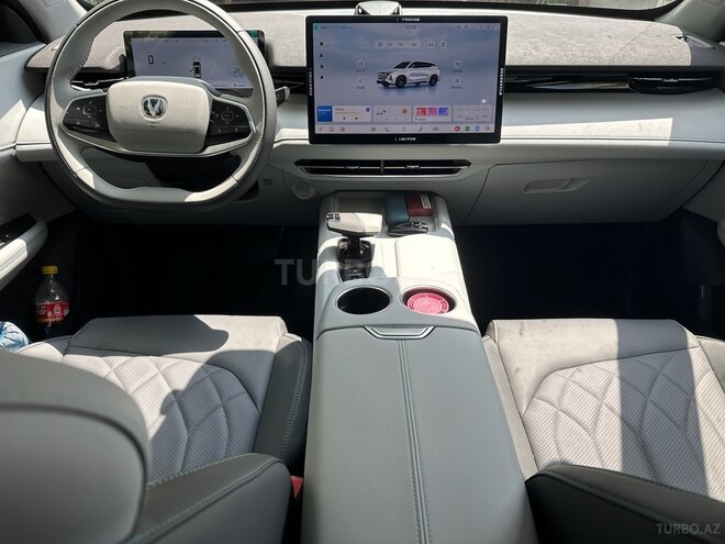 Changan  2025, 2,647 km - 1.5 l - Bakı