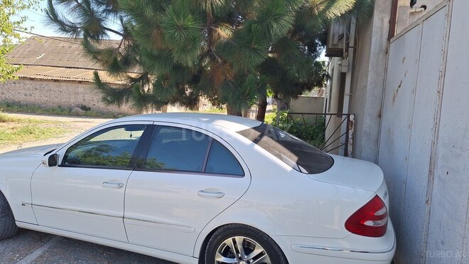 Mercedes E 240 2003, 267,295 km - 2.6 l - Gəncə
