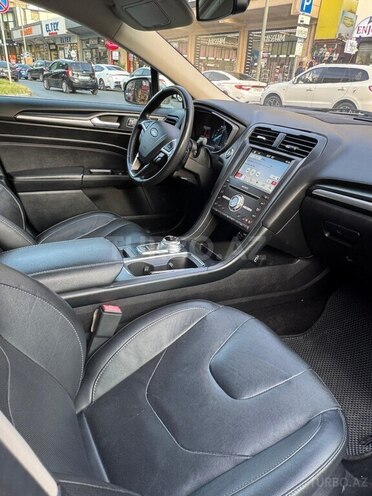 Ford Fusion (North America) 2017, 193,000 km - 2.0 л - Bakı