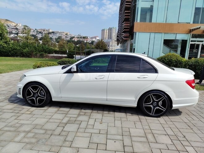 Mercedes C 350 2007, 340,000 km - 3.5 l - Bakı