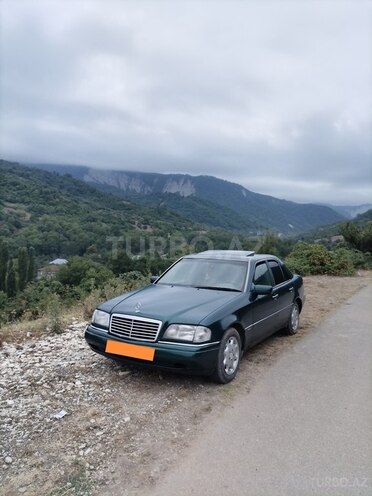 Mercedes C 220 1995, 350,000 km - 2.2 l - Quba