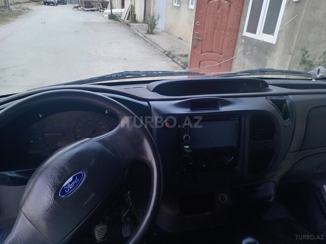 Ford Transit 2003, 430,429 km - 2.4 л - Quba