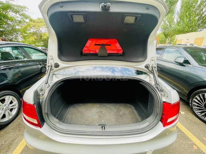 Audi A6 2004, 290,000 km - 3.1 l - Bakı