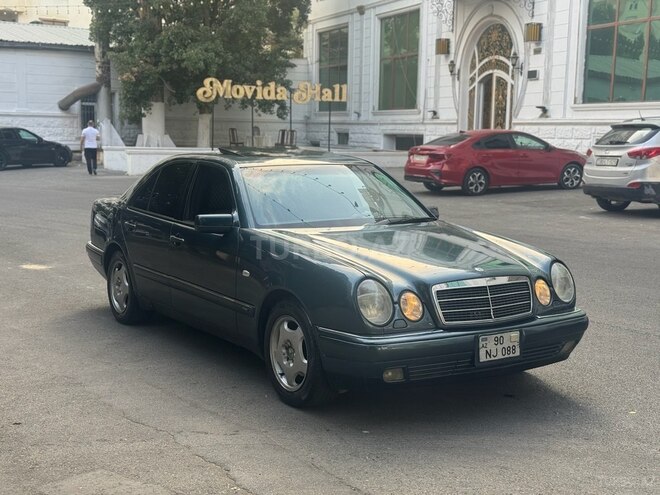 Mercedes E 240 1998, 295,800 km - 2.4 l - Bakı