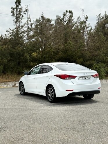 Hyundai Elantra 2015, 108,215 km - 1.8 l - Ağsu