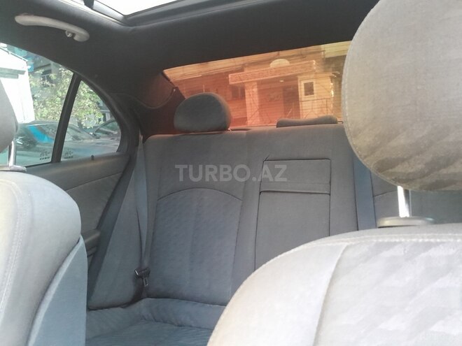 Mercedes E 220 d 2003, 255,000 km - 2.2 л - Bakı