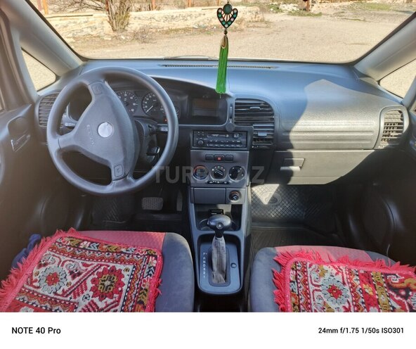 Opel Zafira 2003, 273,568 km - 2.0 l - Gəncə