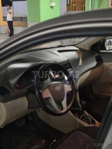 Hyundai Accent 2014, 214,043 km - 1.6 l - Bakı