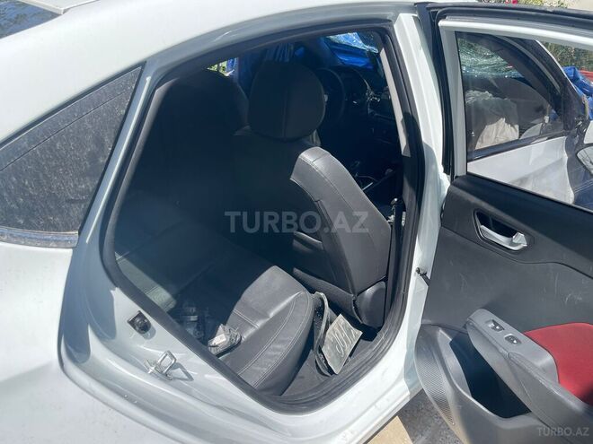 Hyundai Accent 2021, 110,000 km - 1.6 л - Bakı