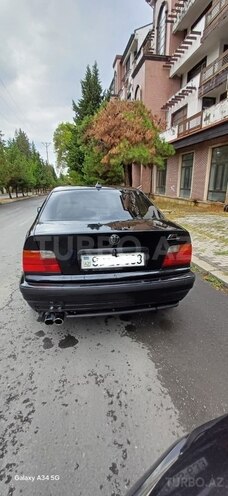 BMW 323 1995, 316,000 km - 2.5 l - Zaqatala