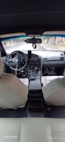 BMW 323 1995, 316,000 km - 2.5 l - Zaqatala