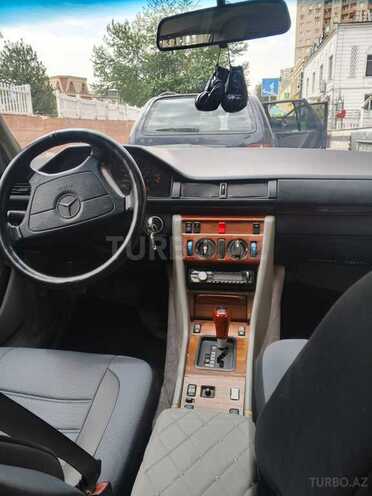 Mercedes E 230 1988, 287,000 km - 2.3 л - Bakı