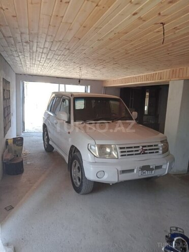 Mitsubishi Pajero io 1999, 477,000 km - 1.8 л - Qobustan
