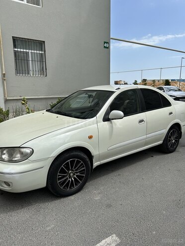 Nissan Sunny 2008, 290,000 km - 1.3 l - Bakı