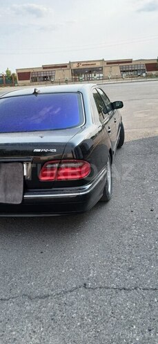 Mercedes E 240 1999, 421,848 km - 2.4 l - Mingəçevir